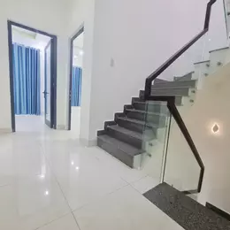 Bán Nhà Lạc Long Quân – 3 Tầng Kiên Cố – 53.7m² – Giá 4.8 Tỷ