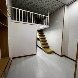 NHÀ TẬP THỂ ĐẸP - GIÁ TỐT - Vị Trí Đắc Địa Tại 107 Lò Đúc, Quận Hai Bà Trưng, TPHN