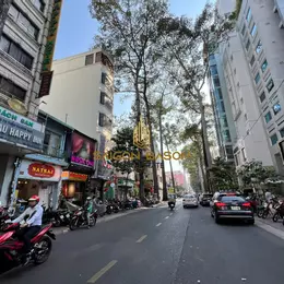 Nhà mặt tiền Bùi Thị Xuân Quận 1 – 10 tầng, thuê 7.000 USD/tháng