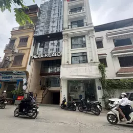 Bán căn nhà 8 tầng lõi đống đa thang máy dòng tiền 50tr tháng