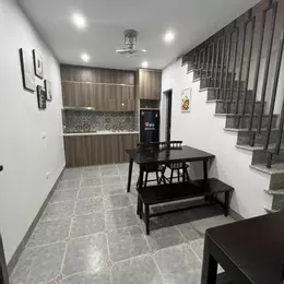 Cho thuê nhà 2 tầng . địa chỉ ngõ 31 vân đồn - bạch đằng