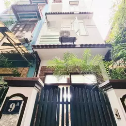 Bán nhà phố Phạm Tuấn Tài, Cầu Giấy, dân xây, phân lô ô tô thông, 42m, 5 tầng, 12 tỷ