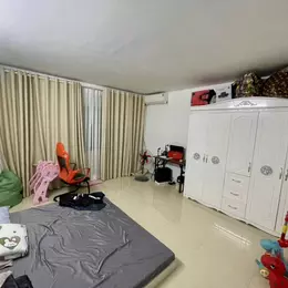 Bán nhà vị trí đẹp đường Thach Bàn - Long Biên - HN.
