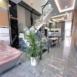 Bán nhà xây mới gần Uỷ Ban xã Bến Lức , DT 100m2, thanh toán trước chỉ 900tr nhận nhà.
