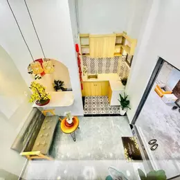 🔥NHỈNH 2TỶ CÓ NHÀ SG - 3 TẦNG XINH LUNG LINH - GẦN NHÀ GA T3 - 10P QUA SÂN BAY - 5P TỚI EMART 2