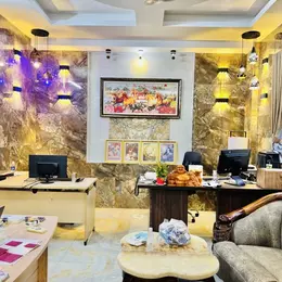 Bán Biệt Thự Triệu Đô Linh Đông Thủ Đức - 450m² - Ngang 18m - 5 Tầng Có Thang Máy - Giá 33 Tỷ