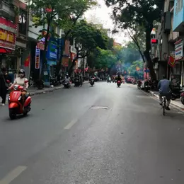 BÁN NHÀ MẶT PHỐ THUỴ KHUÊ -  45M x 5T, MT 5M - VỈA HÈ - Ô TÔ TRÁNH - KINH DOANH - GIÁ ĐẦU TƯ