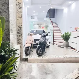 An Cư Lý Tưởng Tại Ngõ 137 Việt Hưng - 47m2 Nhà Đẹp 5 Tầng, Trước Nhà Thoáng Đã, Giá Mềm Nhất Khu!