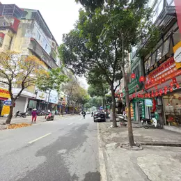 BÁN NHÀ DƯƠNG KHUÊ - HẠ CHÀO HƠN 4 TỶ – CẦU GIẤY 🔥
🏡 Phân lô đẹp – ô tô tránh – vài bước ra phố
