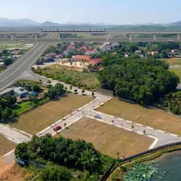CÁT LÔ BÁN LÔ ĐẤT  TRUNG LẠC SƠN TÂY 100M2, NHỈNH 2 TỶ