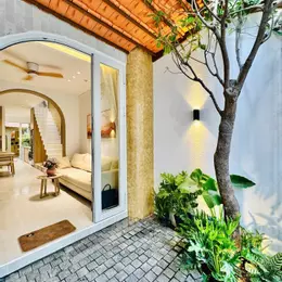 SIÊU PHẨM NÀNG THƠR - 60m2 - KHU VIP XÔ VIẾT NGHỆ TĨNH - NGAY LÀNG ĐH - BÊN XE MIÊN ĐÔNG - SỔ