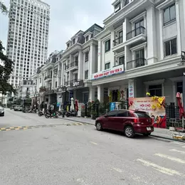 BÁN LIỀN KỀ NGUYỄN CHÁNH 119m - VỈA HÈ RỘNG - ĐỖ XE THOẢI MÁI - VĂN PHÒNG ĐẸP