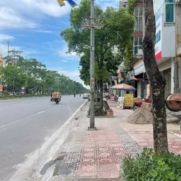 Bán đất tặng nhà C4 mặt phố Ngô Gia Tư- Kinh doanh- vỉa hè 70m nhỉnh 14 tỷ(TL)