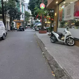 Bán nhà phân lô Phố Quan Nhân đường ô tô giá 17,5 tỷ