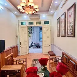 Bán nhà đường hoàng mai 4 tầng dân xây ô tô đỗ cửa lô góc