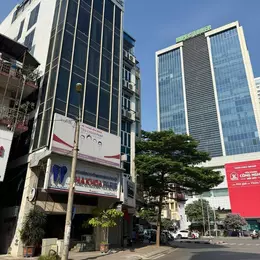 Bán Nhà Thái Thịnh 163m2.  6 tầng. mặt tiền 6.3m. giá 103 Tỷ Đống Đa Hà Nội