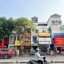 HIÉM NHÀ BÁN - BÁN NHÀ 2 TẦNG MẶT TIỀN KD Đ.NGUYỄN CƯ TRINH, P.NGUYỄN CƯ TRINH, QUẬN 1 - DT 33M3
