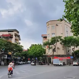 BÁN NHÀ PHƯỜNG BỒ ĐỀ DT 50M 4 TẦNG, NGÕ RỘNG Ô TÔ 7 CHỖ QUA NHÀ CHỈ 7.5TỈ