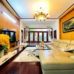 lạc long quân 50m x6 tầng 18,9 tỷ ô tô qua nhà,ngõ thông,full nội thất,5p ra hồ tây