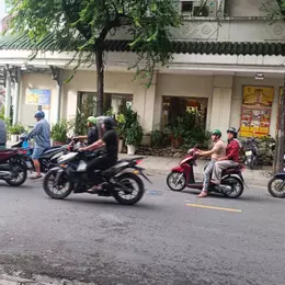 CHO THUÊ NHÀ MẶT TIỀN QUẬN 5 – VỊ TRÍ ĐẸP, KINH DOANH TỐT