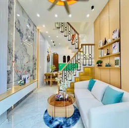 NHÀ XINH - BAY SỚM - HẺM Ô TÔ THÔNG - 3 TẦNG, 3 PN, 3 WC - TẶNG FULL NỘI THẤT XỊN - NGAY DƯƠNG