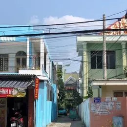 BÁN HOẶC CHO THUÊ NHÀ MẶT TIỀN DÃ TƯỢNG , NHA TRANG , 3PN, SÂN ĐẬU Ô TÔ THOẢI MÁI