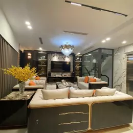 BIỆT THỰ MINI VIỆT HƯNG – 61m² – 6 TẦNG – GARA 2 Ô TÔ – NỘI THẤT NHẬT 3 TỶ