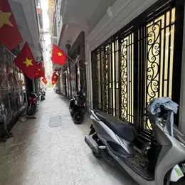Bán nhà Lý Sơn, Ngọc Thuỵ 42m x 4T vuông đẹp, 2 mặt ngõ giá hơn 8 tỷ