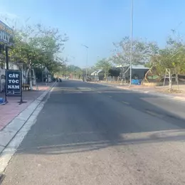 Bán 271m2 đất 2 mặt tiền Nguyễn Du, Tân Phước, LaGi giá mềm gần Biển