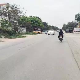 RẺ HƠN XUNG QUANH 500 TRIỆU - ĐẤT MẶT TIỀN ĐỐI DIỆN NOXH FULL THỔ CƯ