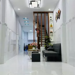 Bán nhà quận 3 Cách mạng tháng 8 gần ga metro, 33m, 2PN mới, giá nhỉnh 3 tỷ