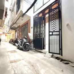 Phân lô quận uỷ CG chỉ 300 tr/m2 có nhà 5 tầng