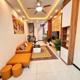 Bán nhà phố Hoàng Hoa Thám, Ba Đình, dân xây, khu vực dân trí cao, 32m, 5 tầng, 8.6 tỷ