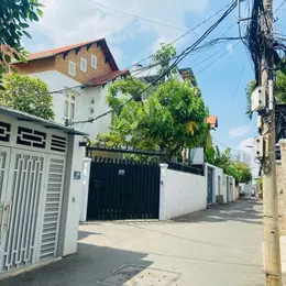 Biệt thự 385m2 Thảo Điền, Góc 2 mặt tiền Đường 66-Nguyễn Văn Hưởng, hồ bơi, HDT 70tr, 59.5 tỷ