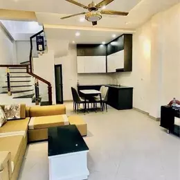 BÁN GẤP NHÀ THẠCH BÀN  NỘI THẤT ĐẸP MỚI Ô TÔ ĐỖ NGÀY ĐÊM NGAY SÁT NHÀ HƠN 6 TỶ