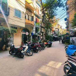 Quỳnh Lôi, Hai Bà Trưng - 3.3 tỷ full nội thất 2 ngủ riêng - Sổ đỏ