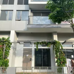 Chính chủ bán gấp nhà liền kề the standard bình dương