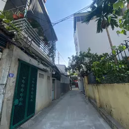 NHÀ NGỌC THỤY – LONG BIÊN  30m² – 3 TẦNG – Ô TÔ QUA CỔNG