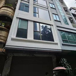 Cho thuê nhà 7 tầng Thái Hà, Đống Đa. Giá: 65tr/ tháng