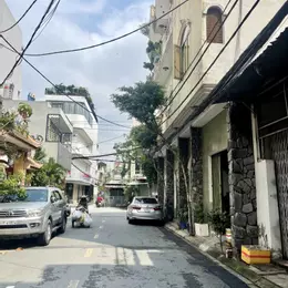 Bán nhà Biệt thự - hẻm 8m Dương Đức Hiền - DT: 13x12m, 3 Tầng, CN 150m2, chỉ 18,5 tỷ.