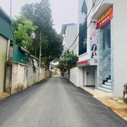 Chính chủ cần tiền trả nợ, bán gấp lô đất 110m full thổ cư sát ĐH FPT và ĐHQG.