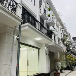 🔥 Cho thuê nhà phân lô khu 90 phố Nguyễn Tuân giá rẻ 🔥 Dt: 70m²  X 5 tầng, thang máy