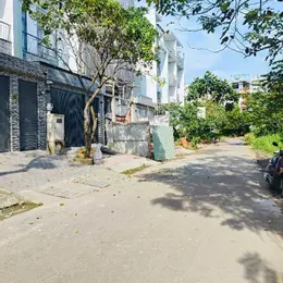 Mặt tiền KDC Intresco đường Phạm Hùng giáp QL50 Hiếm 5x20 Phân lô 4 tầng - 0931172218