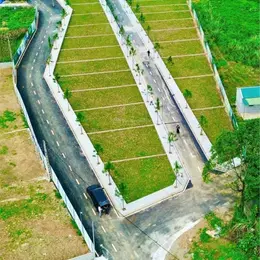 Tôi cần bán lô đất 100m2 hai mặt tiền cách QL21 700m và cách trường ĐH Bách Khoa chỉ 1,2km