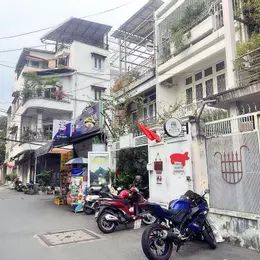 CHÍNH CHỦ 1 ĐỜI - BÁN NHÀ 3 TẦNG HXH 8M Đ.TRƯỜNG SA, QUẬN 3 - NGANG HIẾM 5,5M*20M - XUNG QUANH DÂN