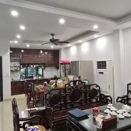 Bán nhà Hoàng Như Tiếp- Kinh doanh- sát phố - Dân xây 100m 3 tầng nhỉnh 17 tỷ(TL)