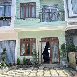 Cho thuê nhà 3 phòng Phù Đổng Thiên Vương, phường 8 Đà Lạt 17 triệu/tháng