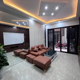 BẠN CẦN MUA NHÀ CHO CON HỌC ĐẠI HỌC HAY GIA ĐÌNH BẠN CÓ CON NHỎ CẦN KHÔNG GIAN, AN TOÀN VÀ TIỆN LỢI