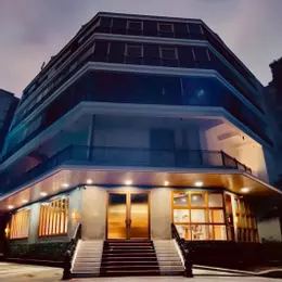 Cho thuê nhà, 148m2_ 5T; Nguyễn Thị Định, Hoàng Ngân, Nguyễn Thị Thập