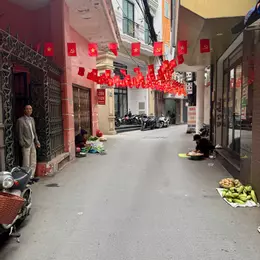 Nhà phố Rẻ cần bán Gấp đường Nguyễn Trãi, Ngay cạnh Ngã Tư Sở Chủ đang kẹt Ngân Hàng cần bán nhanh